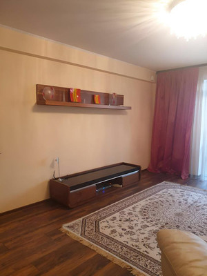 Продам трехкомнатную (3-комн.) квартиру, Бажова ул, 51, Екатеринбург г