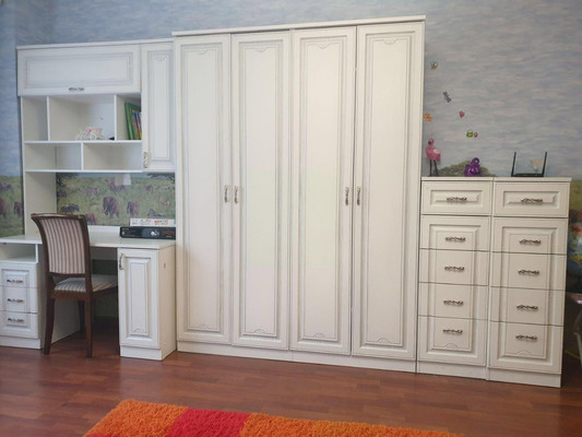 Продам трехкомнатную (3-комн.) квартиру, Бажова ул, 51, Екатеринбург г