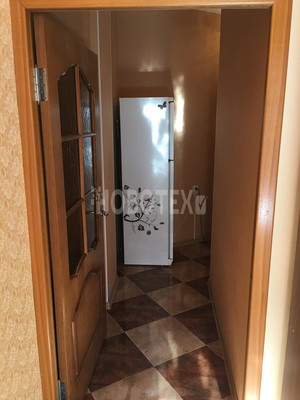 Продам трехкомнатную (3-комн.) квартиру, Кладковая ул, 1, Каневская ст-ца