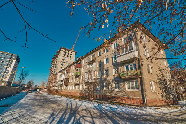 Продам однокомнатную (1-комн.) квартиру, Серафимовича ул, 8, Иркутск г
