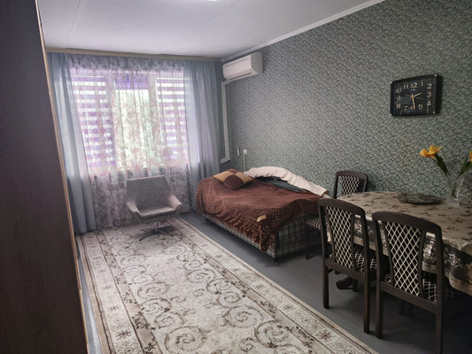 Продам двухкомнатную (2-комн.) квартиру, Севастопольская ул, 4, Новофедоровка пгт