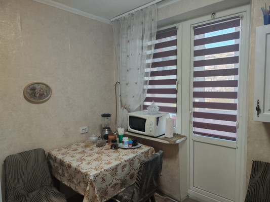 Продам двухкомнатную (2-комн.) квартиру, Севастопольская ул, 4, Новофедоровка пгт