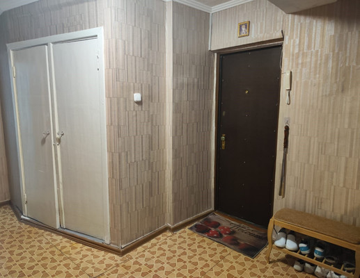Продам двухкомнатную (2-комн.) квартиру, Севастопольская ул, 4, Новофедоровка пгт