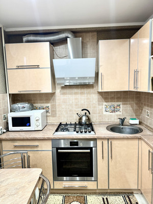 Продам трехкомнатную (3-комн.) квартиру, Генерала Перхоровича ул, 11, Воронеж г