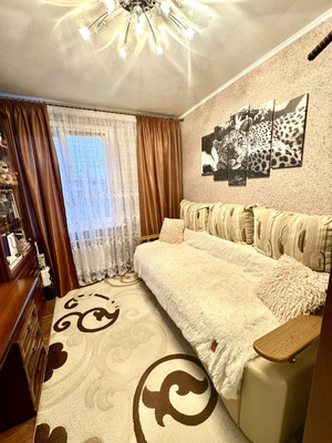 Продам трехкомнатную (3-комн.) квартиру, Генерала Перхоровича ул, 11, Воронеж г