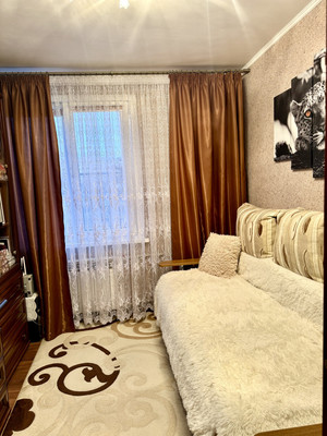 Продам трехкомнатную (3-комн.) квартиру, Генерала Перхоровича ул, 11, Воронеж г