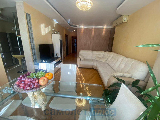 Продам трехкомнатную (3-комн.) квартиру, Отрадный проезд, 3, Москва г