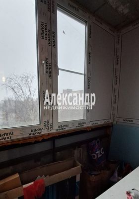 Продам комнату в 6-комн. квартире, Ударников пр-кт, 17к1, Санкт-Петербург г
