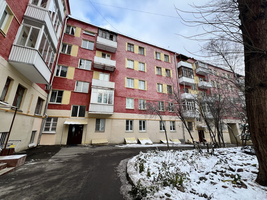 Продам комнату в 4-комн. квартире, Колодезный пер, 2к2, Москва г