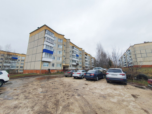 Продам многокомнатную квартиру, Мира ул, 18, Красное с