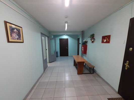 Продам трехкомнатную (3-комн.) квартиру, Колхозная ул, 1/6, Услонь д