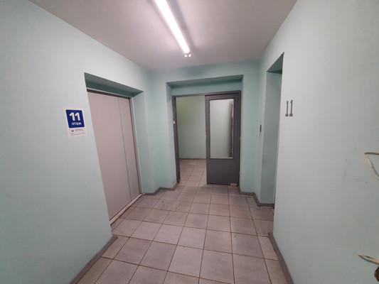 Продам трехкомнатную (3-комн.) квартиру, Колхозная ул, 1/6, Услонь д