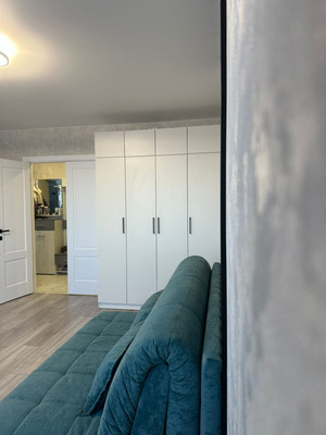 Продам трехкомнатную (3-комн.) квартиру, Александра Корсунова пр-кт, 40к4, Великий Новгород г