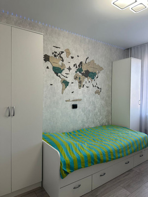 Продам трехкомнатную (3-комн.) квартиру, Александра Корсунова пр-кт, 40к4, Великий Новгород г