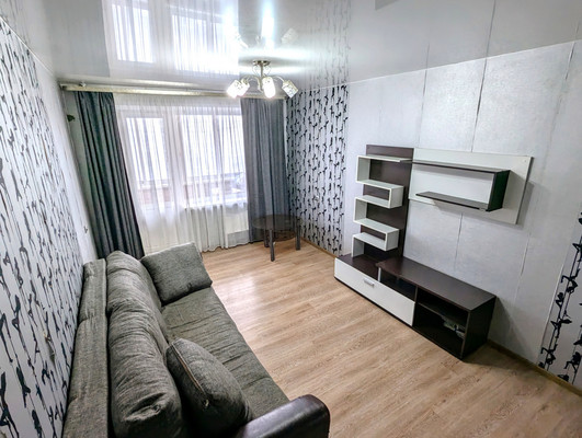 Продам двухкомнатную (2-комн.) квартиру, Школьная ул, 35, Быково п