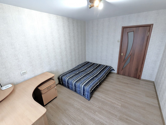 Продам двухкомнатную (2-комн.) квартиру, Школьная ул, 35, Быково п