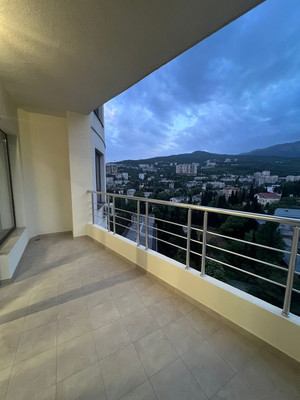 Продам однокомнатную (1-комн.) квартиру, Ломоносова ул, 25, Ялта г