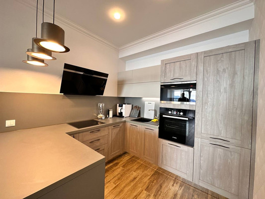 Продам двухкомнатную (2-комн.) квартиру, Свердлова ул, 48ак6, Ялта г