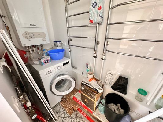 Продам двухкомнатную (2-комн.) квартиру, Свердлова ул, 48ак6, Ялта г