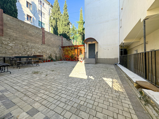 Продам трехкомнатную (3-комн.) квартиру, 40 лет Октября ул, 6, Гаспра пгт