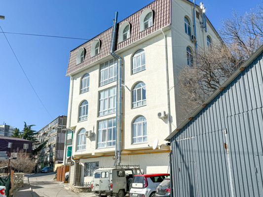 Продам трехкомнатную (3-комн.) квартиру, 40 лет Октября ул, 6, Гаспра пгт