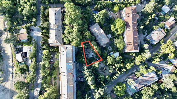 Продам участок 4 соток, Сеченова ул, 13, Ялта г, 0 км от города