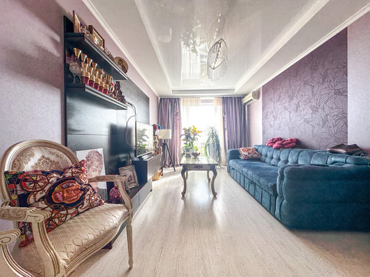 Продам трехкомнатную (3-комн.) квартиру, Риекская ул, 22к2, Гаспра пгт