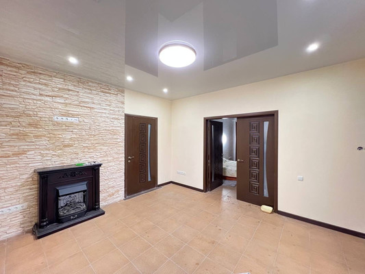 Продам двухкомнатную (2-комн.) квартиру, Кирова ул, 151, Ялта г