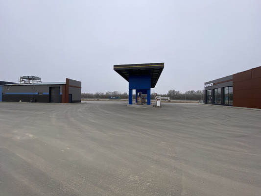 Продам АЗС 260 м2, Емань д