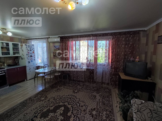 Продам трехкомнатную (3-комн.) квартиру, Ленина ул, 95, Славянск-на-Кубани г