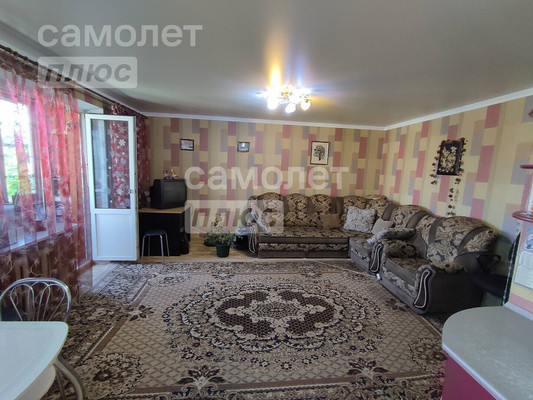 Продам трехкомнатную (3-комн.) квартиру, Ленина ул, 95, Славянск-на-Кубани г