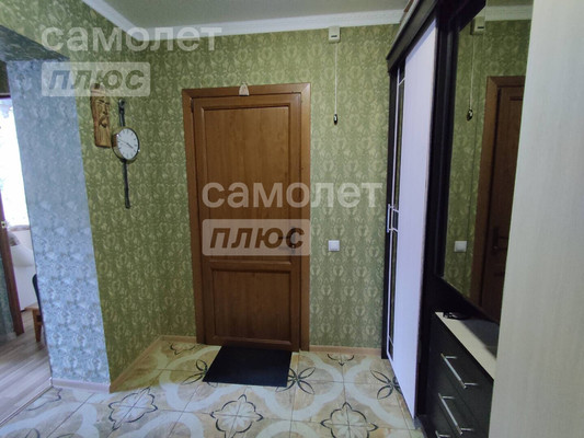 Продам трехкомнатную (3-комн.) квартиру, Ленина ул, 95, Славянск-на-Кубани г