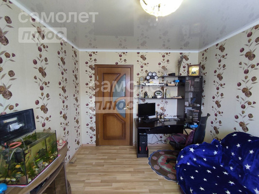 Продам трехкомнатную (3-комн.) квартиру, Ленина ул, 95, Славянск-на-Кубани г