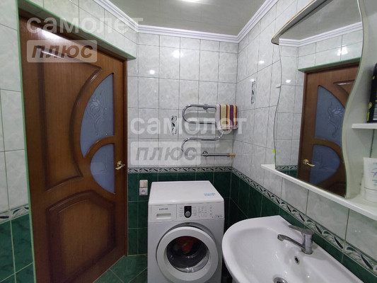 Продам трехкомнатную (3-комн.) квартиру, Ленина ул, 95, Славянск-на-Кубани г