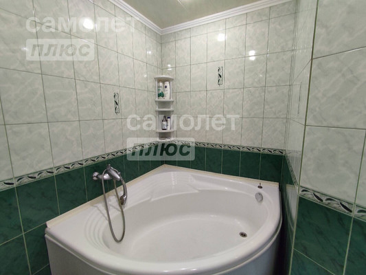 Продам трехкомнатную (3-комн.) квартиру, Ленина ул, 95, Славянск-на-Кубани г