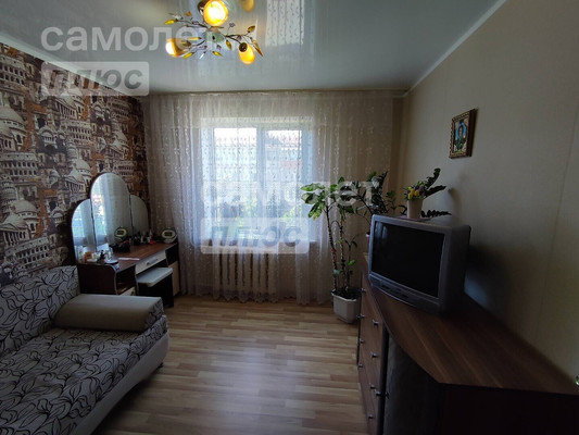 Продам трехкомнатную (3-комн.) квартиру, Ленина ул, 95, Славянск-на-Кубани г