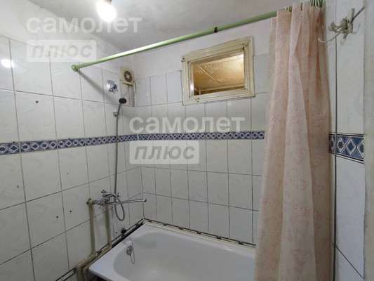 Продам трехкомнатную (3-комн.) квартиру, Донская ул, 4, Славянск-на-Кубани г