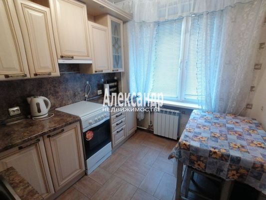 Продам двухкомнатную (2-комн.) квартиру, Купчинская ул, 14к1, Санкт-Петербург г