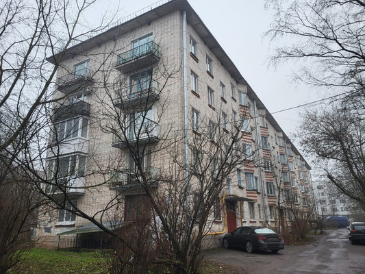 Продам однокомнатную (1-комн.) квартиру, Карла Маркса ул, 16, Гатчина г