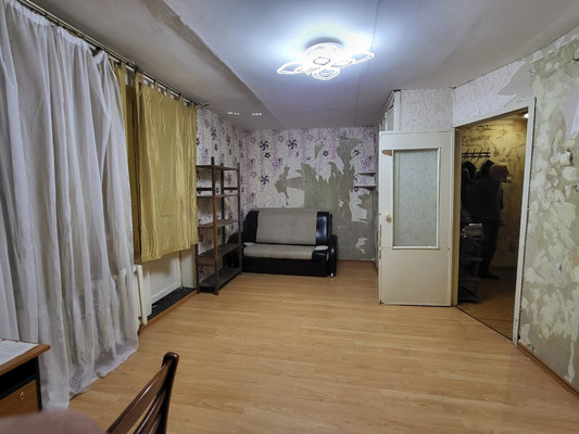 Продам однокомнатную (1-комн.) квартиру, Карла Маркса ул, 16, Гатчина г