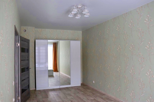 Продам двухкомнатную (2-комн.) квартиру, Лызина ул, 9, Иркутск г