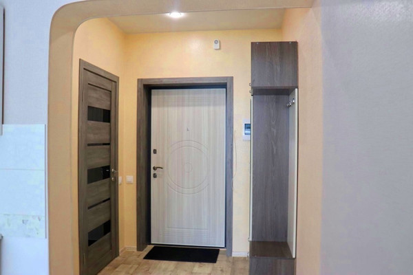 Продам двухкомнатную (2-комн.) квартиру, Лызина ул, 9, Иркутск г