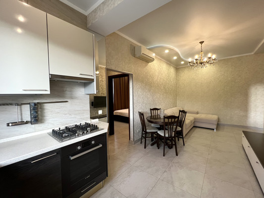 Продам двухкомнатную (2-комн.) квартиру, Кирова ул, 41А, Ялта г