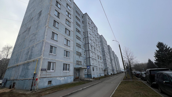 Продам трехкомнатную (3-комн.) квартиру, Северополюсная ул, 30, Казань г