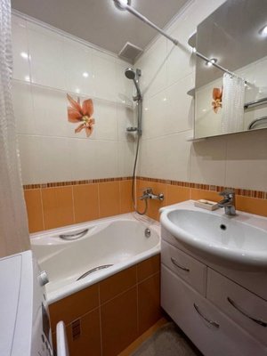 Сдам двухкомнатную (2-комн.) квартиру, Хинганский пер, 30, Облучье г