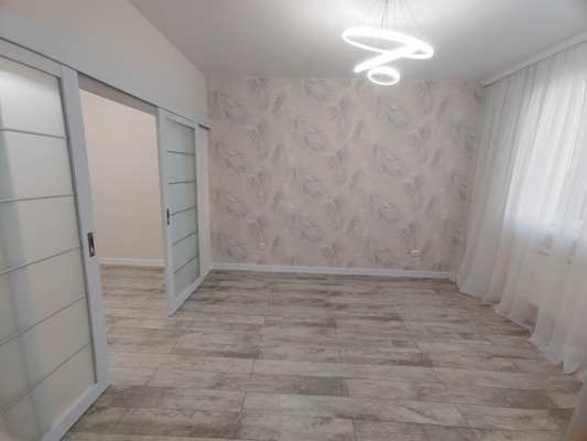 Продам двухкомнатную (2-комн.) квартиру, Владимирская ул, 142, Анапа г