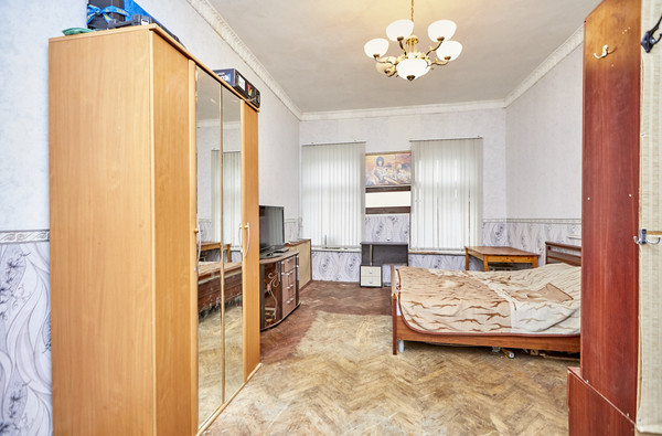 Продам трехкомнатную (3-комн.) квартиру, Черняховского ул, 1/63А, Санкт-Петербург г