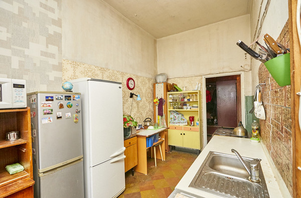 Продам трехкомнатную (3-комн.) квартиру, Черняховского ул, 1/63А, Санкт-Петербург г