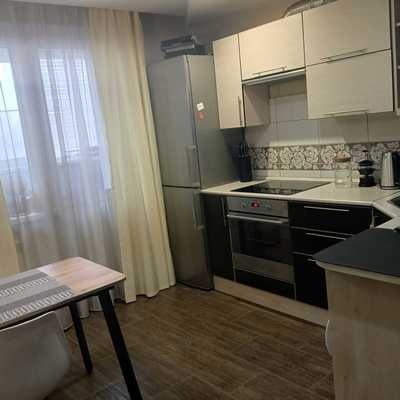 Продам двухкомнатную (2-комн.) квартиру, Короленко ул, 23, Киров г