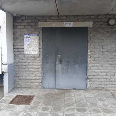 Продам двухкомнатную (2-комн.) квартиру, Короленко ул, 23, Киров г